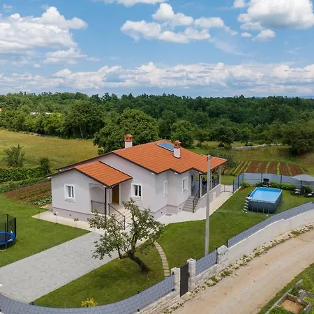 House Leana Villa